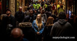 آگورافوبیا (Agoraphobia) یا ترس از مکان‌های باز